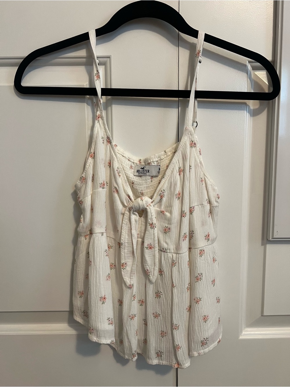 Hollister White Floral Tie-Front Camisole Top Size Medium